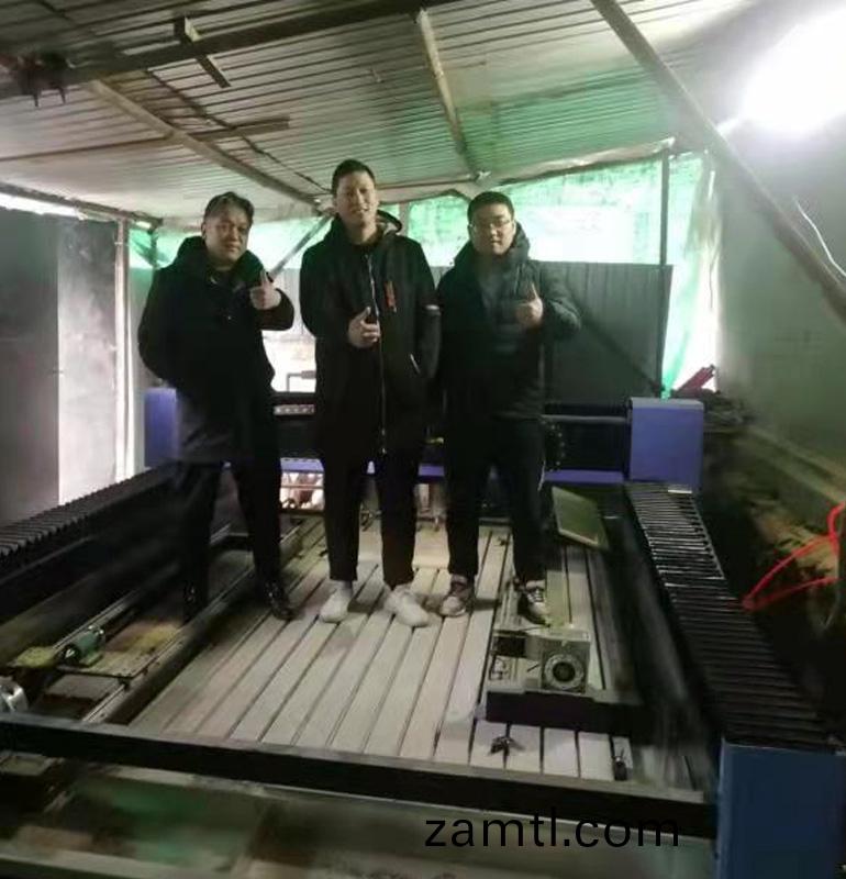 河北保定(ding)1830重(zhong)型石材(cai)鵰(diao)刻(ke)機（帶鏇(xuan)轉軸）(圖(tu)1)