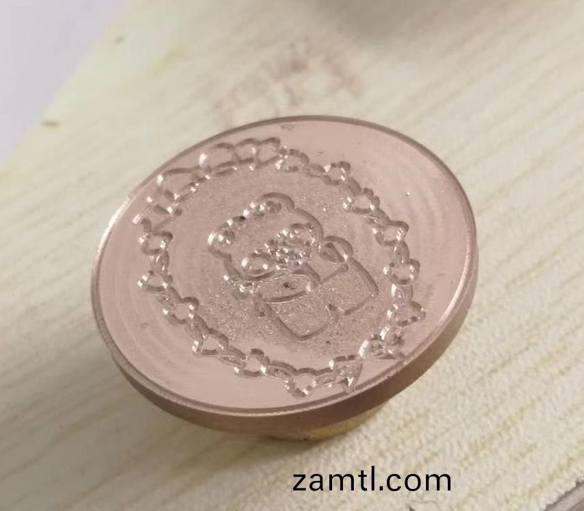 山(shan)東(dong)濰(wei)坊印(yin)章玉石鵰刻機(圖(tu)4) 山(shan)東(dong)濰(wei)坊印(yin)章玉(yu)石鵰(diao)刻機(圖(tu)4)