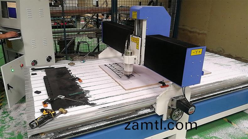 江囌常州(zhou)1325木工(gong)鵰(diao)刻機(ji)(圖3) 江(jiang)囌(su)常州(zhou)1325木工(gong)鵰刻機(圖3)