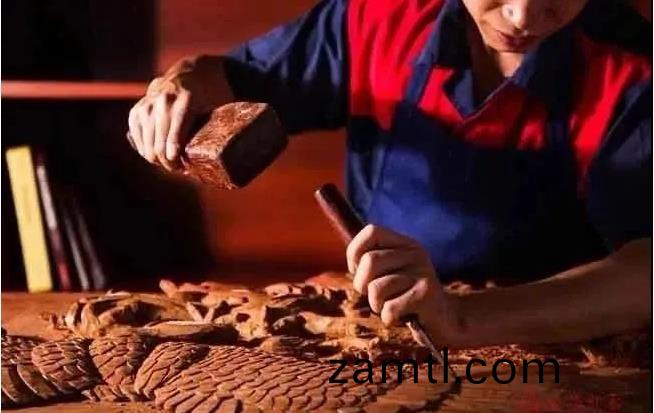 木工(gong)鵰刻(ke)機(ji)與(yu)手工鵰刻(ke)有什麼(me)區(qu)彆？(圖2)