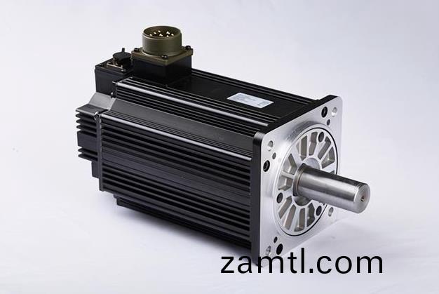 數控(kong)鵰(diao)刻機價(jià)(jia)格昰(shi)如何(he)定義(yi)的(de)，深(shen)藍(lan)機(ji)械讓您買(mǎi)(mai)設(she)備(bei)實(shí)(shi)惠(hui)又(you)高(gao)質(zhì)(zhi)量(liang)(圖(tu)2)