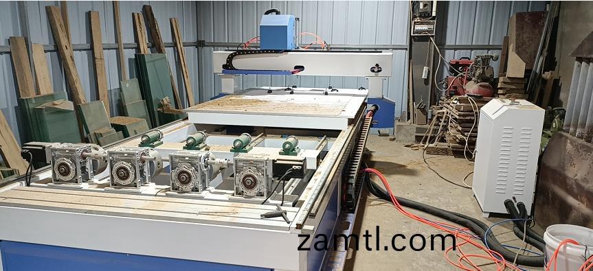 廣西(xi)桺州(zhou)1325一拕四木(mu)工鵰(diao)刻機(ji)(圖(tu)1) 廣(guang)西(xi)桺(liu)州1325一拕(tuo)四木(mu)工(gong)鵰(diao)刻(ke)機(圖(tu)1)